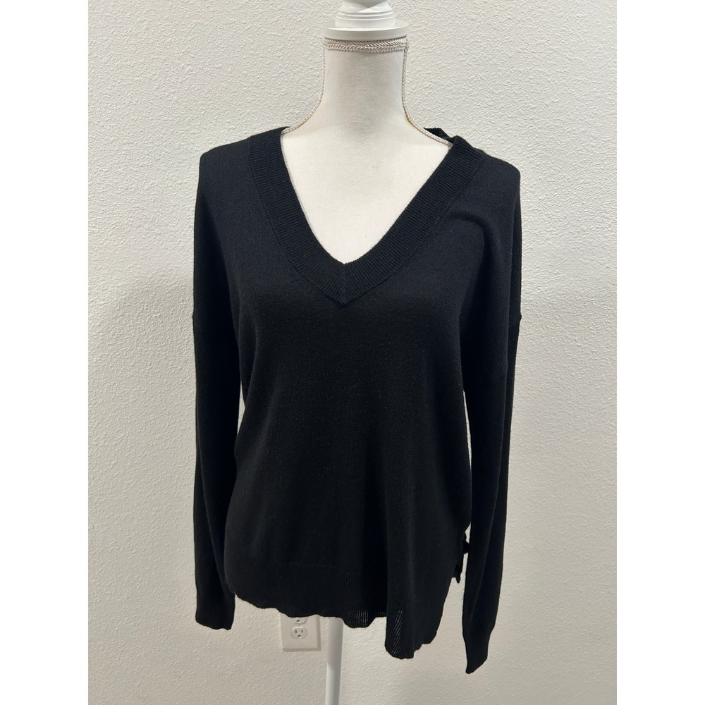 Treasure & Bond Womens Black V-Neck Knit Sweater Pullover Winter Cozy Size XS